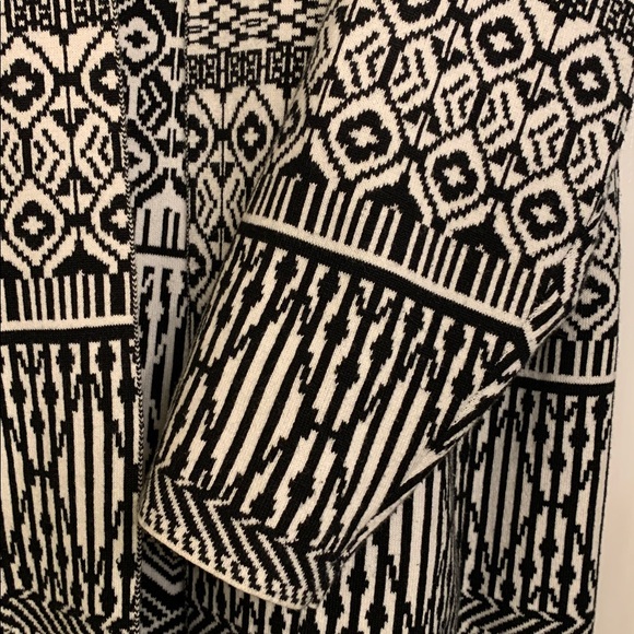 Ruby Road black & white sweater/jacket - Picture 3 of 6